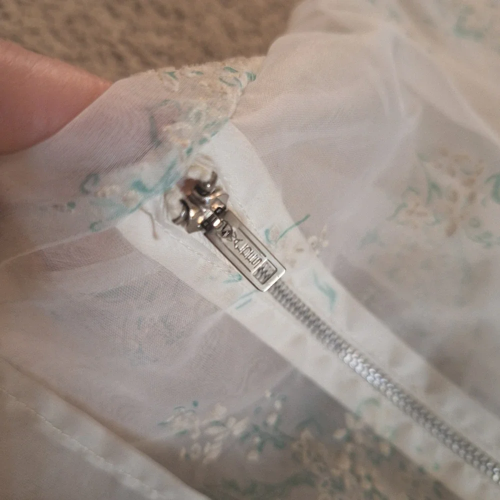 Vintage‎ 60s Hanging Organizer Chiffon Sheer Dainty Floral Cottage Farmhouse